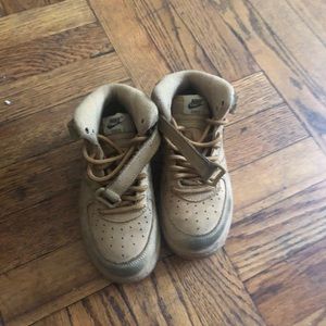 BOYS NIKE AIR FORCE 1 ‼️‼️